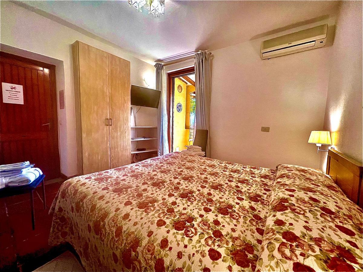 La Chicca Di Francesca Bed & Breakfast Santa Teresa Gallura Ngoại thất bức ảnh