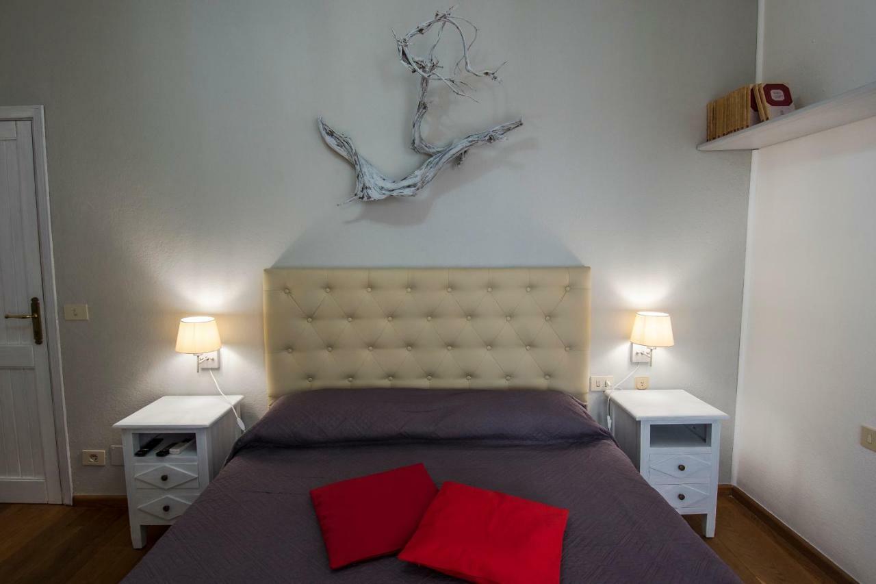La Chicca Di Francesca Bed & Breakfast Santa Teresa Gallura Ngoại thất bức ảnh